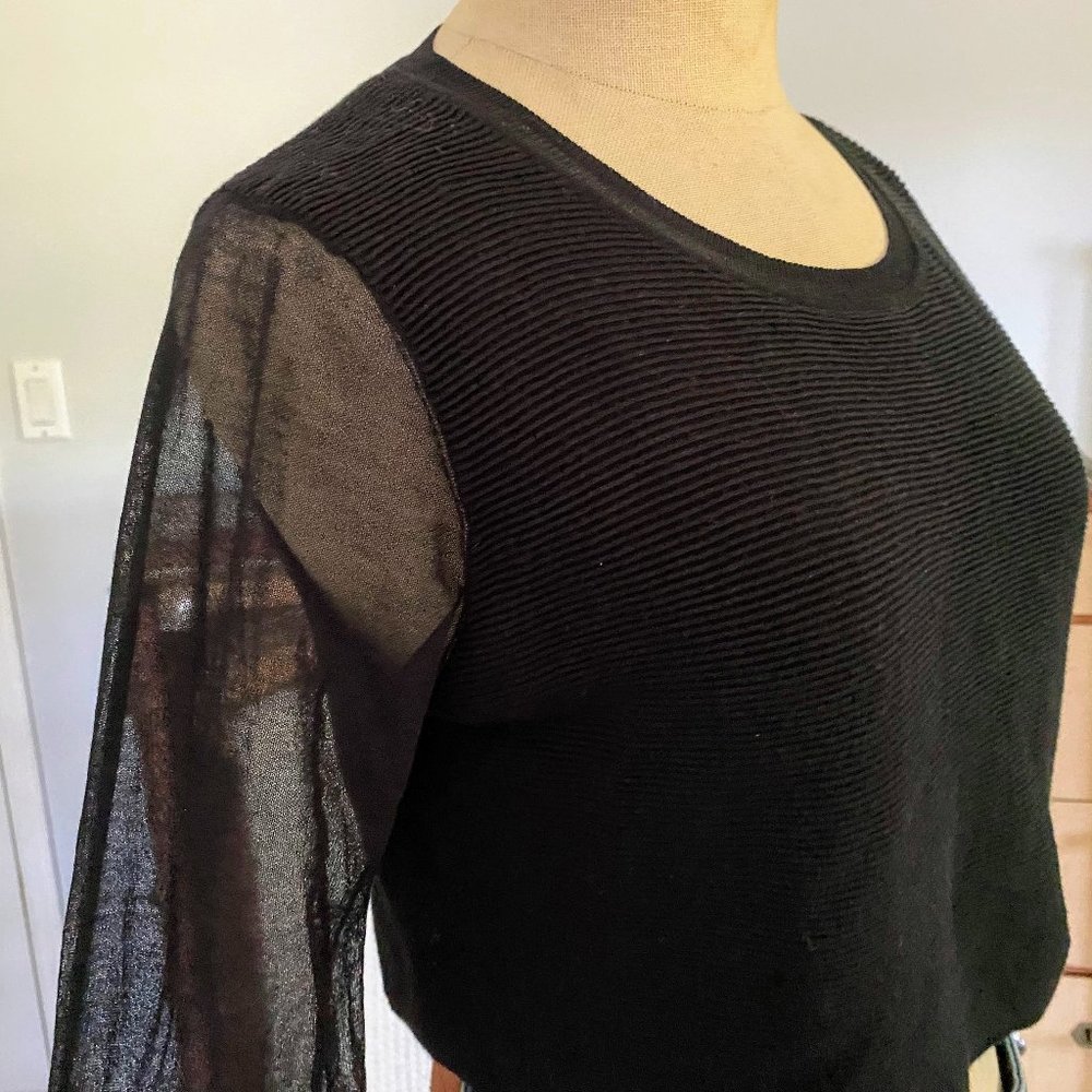 Elie Tahari Cropped Knit Shirt with Mesh Sleeves | Black Size M Medium
